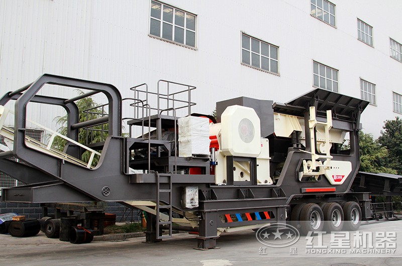 鄂式移動(dòng)破碎站，隨時(shí)移動(dòng)隨時(shí)生產(chǎn)，方便快捷 style=width:720px; 