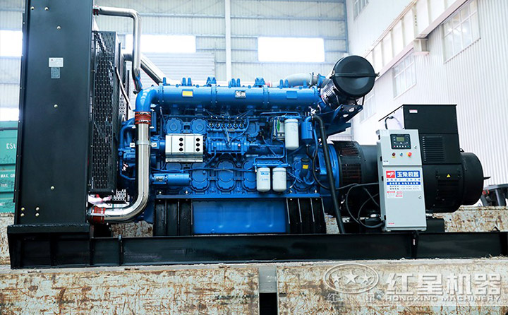 PE1200\*1500顎破機(jī)配大功率電機(jī)，動力足，現(xiàn)場作業(yè)更效能高 