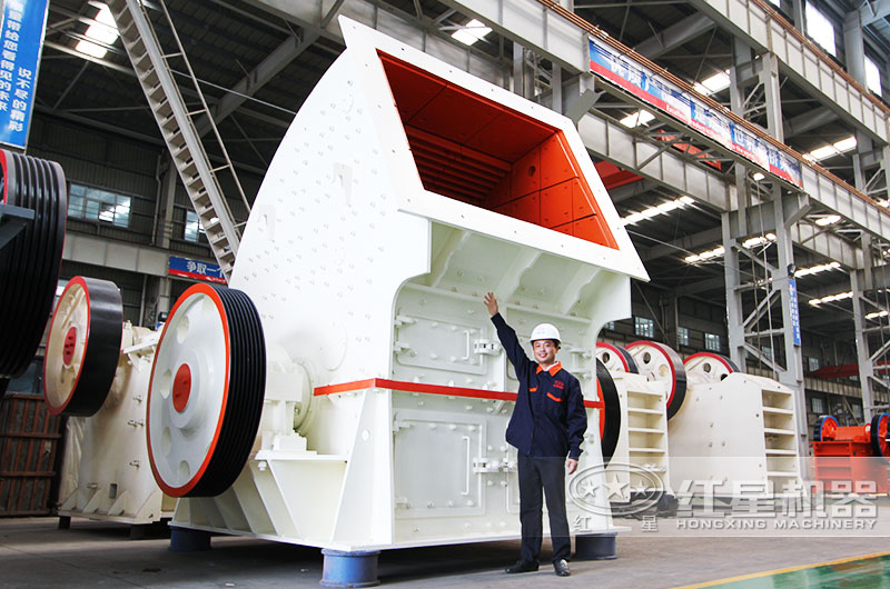 重錘式石子粉碎機(jī),一次成型減少成本40% 重錘式石子粉碎機(jī),一次成型減少成本40%