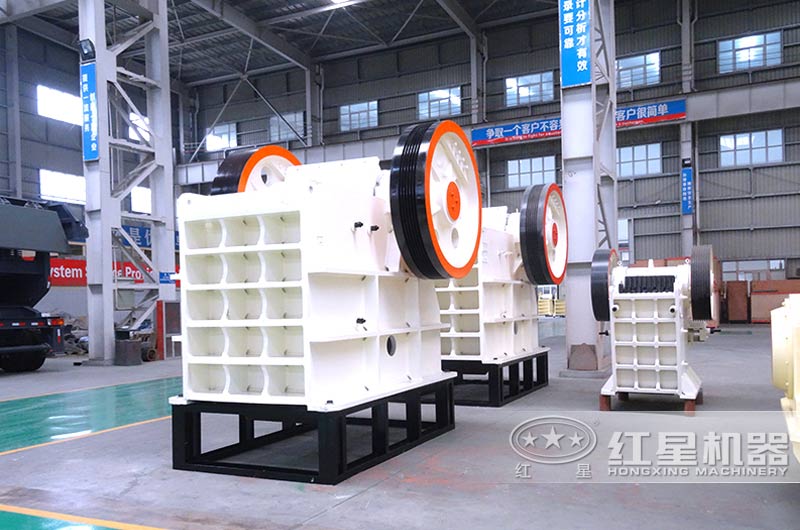 鄂式破碎機，一段粗碎破碎比大