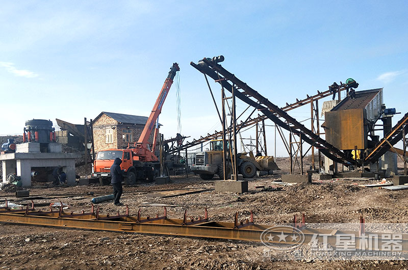 四川宜賓50萬方卵石制砂生產(chǎn)線安裝現(xiàn)場 四川宜賓50萬方卵石制砂生產(chǎn)線安裝現(xiàn)場