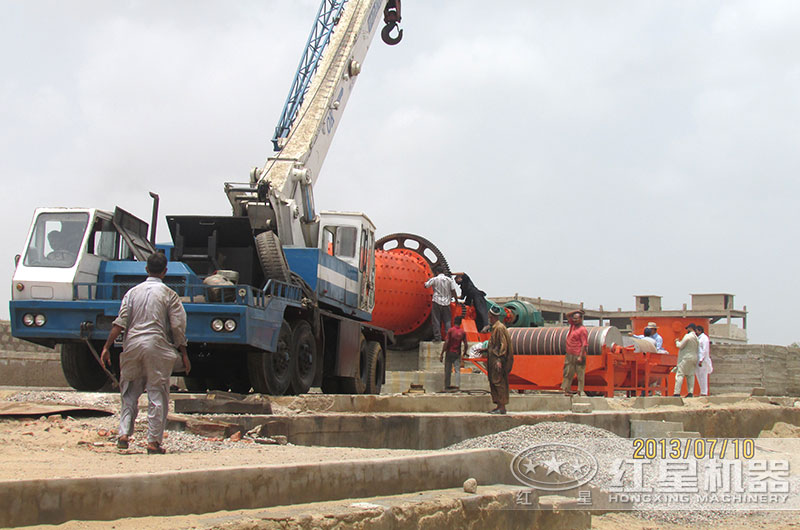 河北宣化鐵礦磁選生產(chǎn)線安裝現(xiàn)場圖 河北宣化鐵礦磁選生產(chǎn)線安裝現(xiàn)場圖