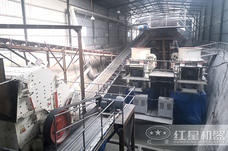 石灰石制砂線(xiàn)現(xiàn)場(chǎng)