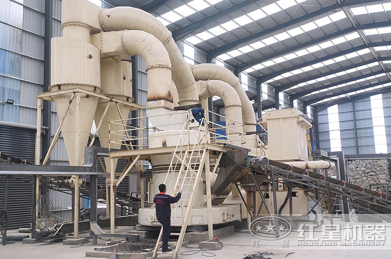 方解石磨粉機(jī)生產(chǎn)現(xiàn)場圖片