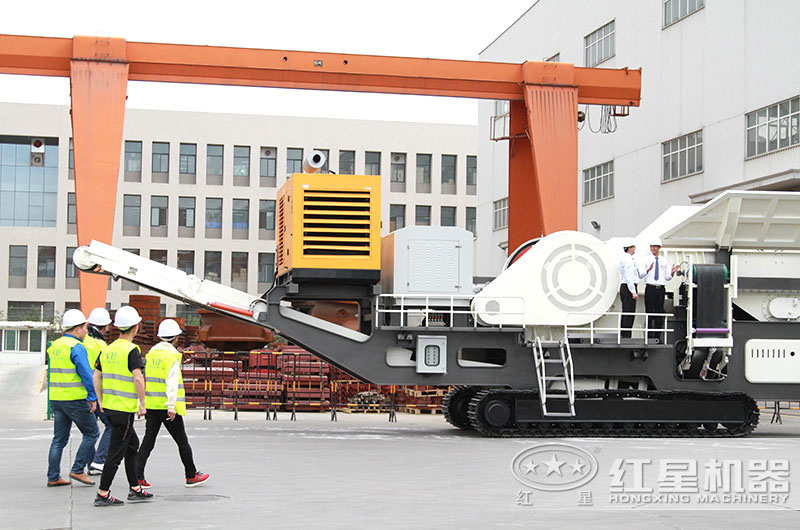 客戶來到廠區，詳細了解設備